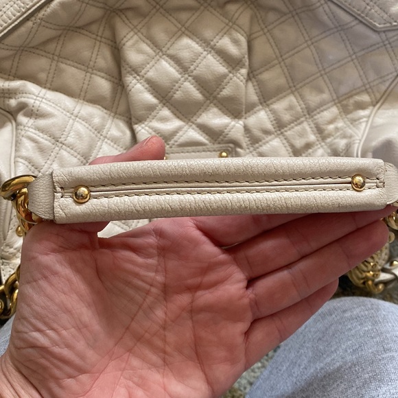 Marc Jacob’s Quilted Bone Hobo - Picture 8 of 15